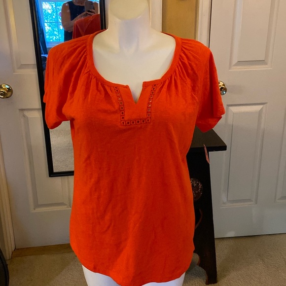 1XP TALBOTS ORANGE SHORT SLEEVED COTTON SHIRT NWT. NOTCHED V NECK WITH CUTOUTS - Picture 1 of 7